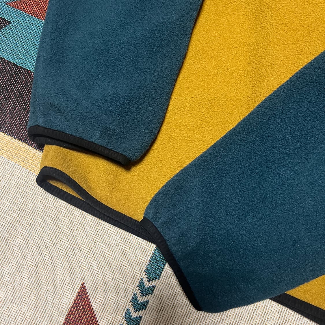 파타고니아 신칠라 투톤 컬러 스냅티 M 상품이미지2