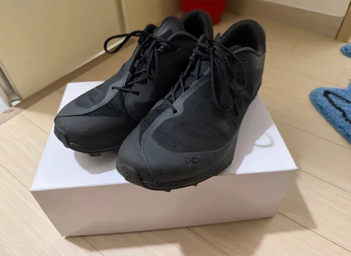 온러닝 파프 클라우드벤쳐 피크 올 블랙 상품이미지1