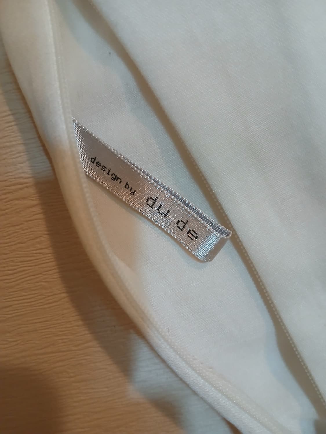 화이트 블랙 배색 브이넥 정장 원피스 드레스 홀복 하객룩 데이트룩 드라이 상품이미지4