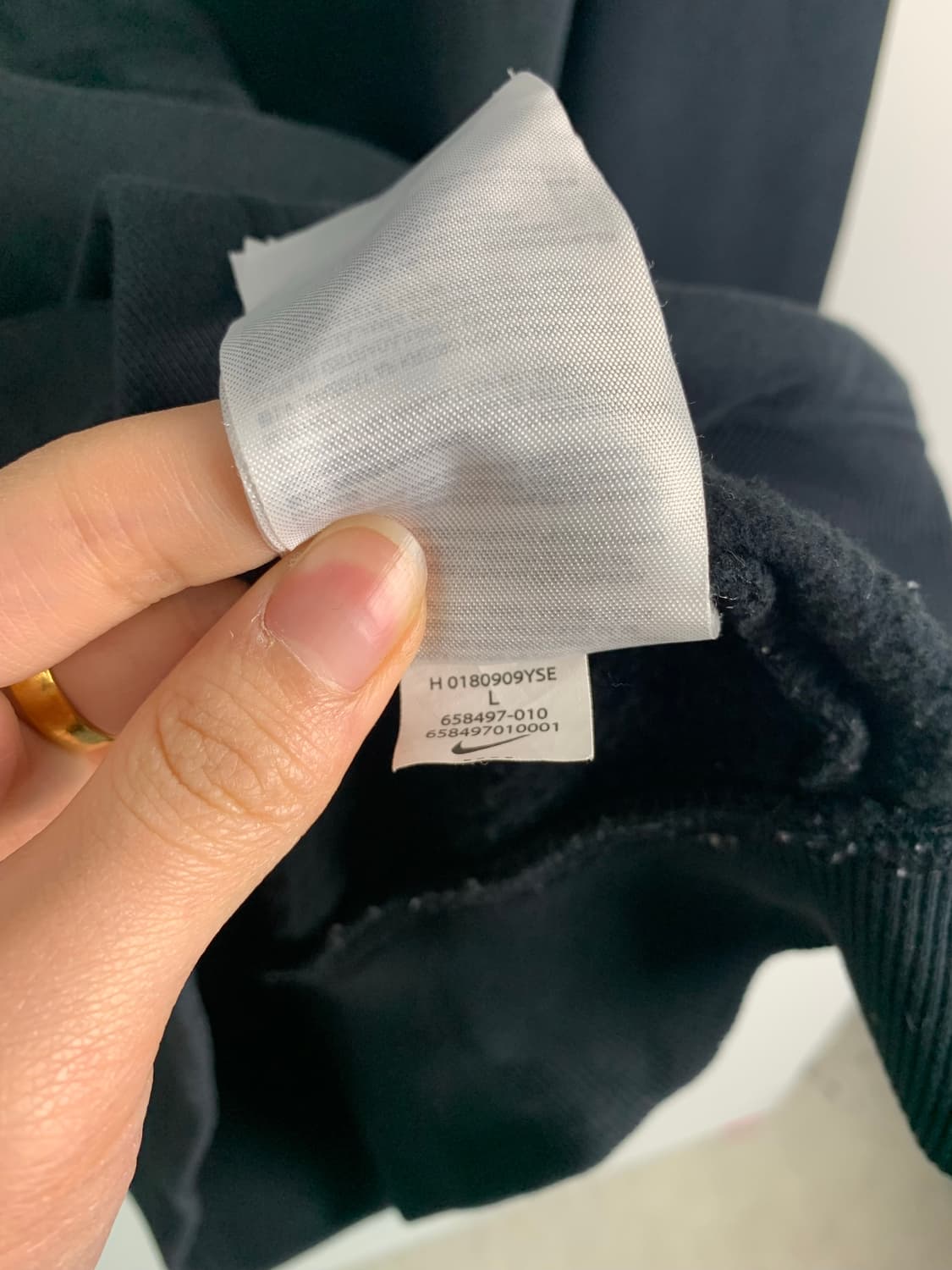 나이키 스우시 블랙 후드집업 상품이미지5