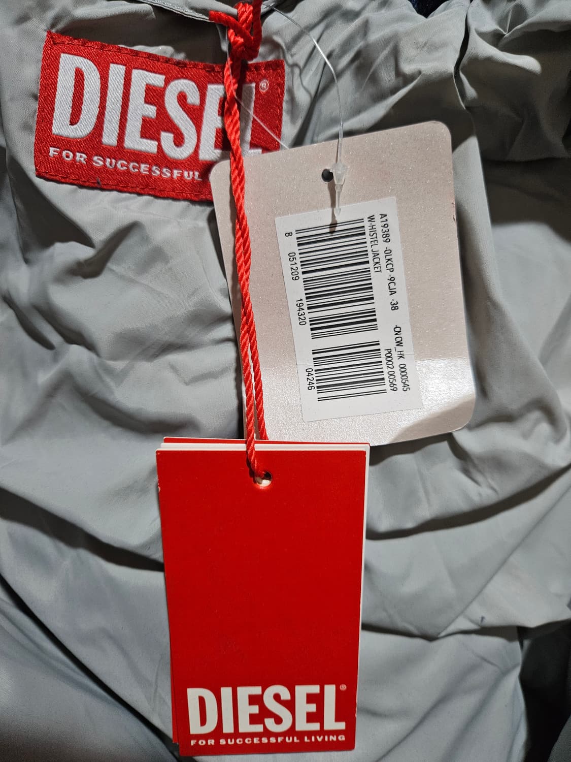 [새제품] 디젤 W-histel 푸퍼 데님 숏패딩 자켓 상품이미지3