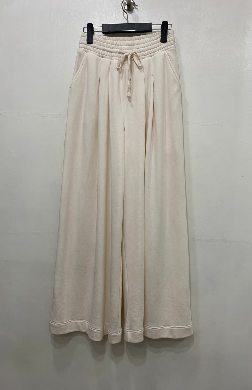 나일로라 로완팬츠 크림S 상품이미지2