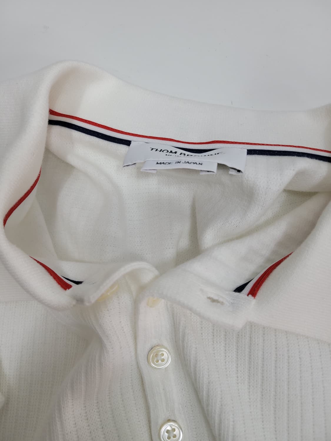 톰브라운 삼선 스트라이프 커프 폴로 반팔 티셔츠 / 남 3사이즈 화이트
 상품이미지8
