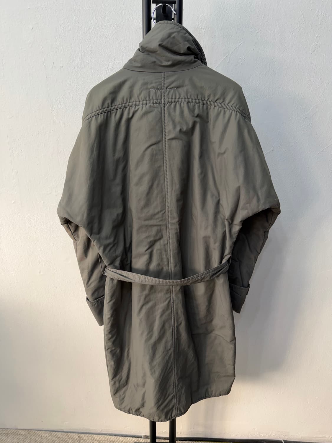 정품) 메종마르지엘라 여성 루즈핏 벨트 롱 자켓 40 상품이미지6