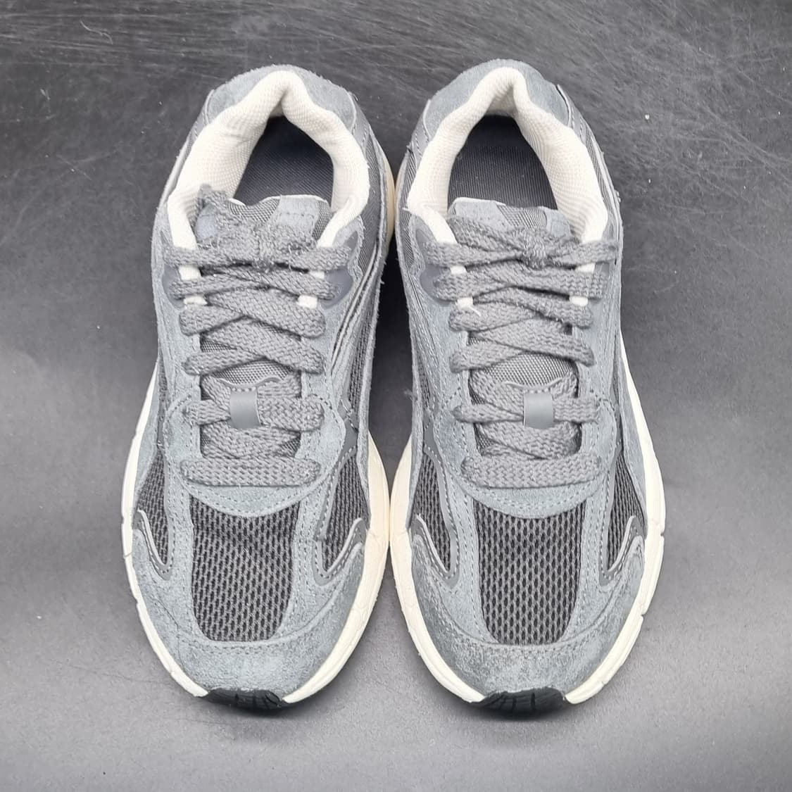 푸마 나이트로 스웨이드 스니커즈 225 상품이미지2