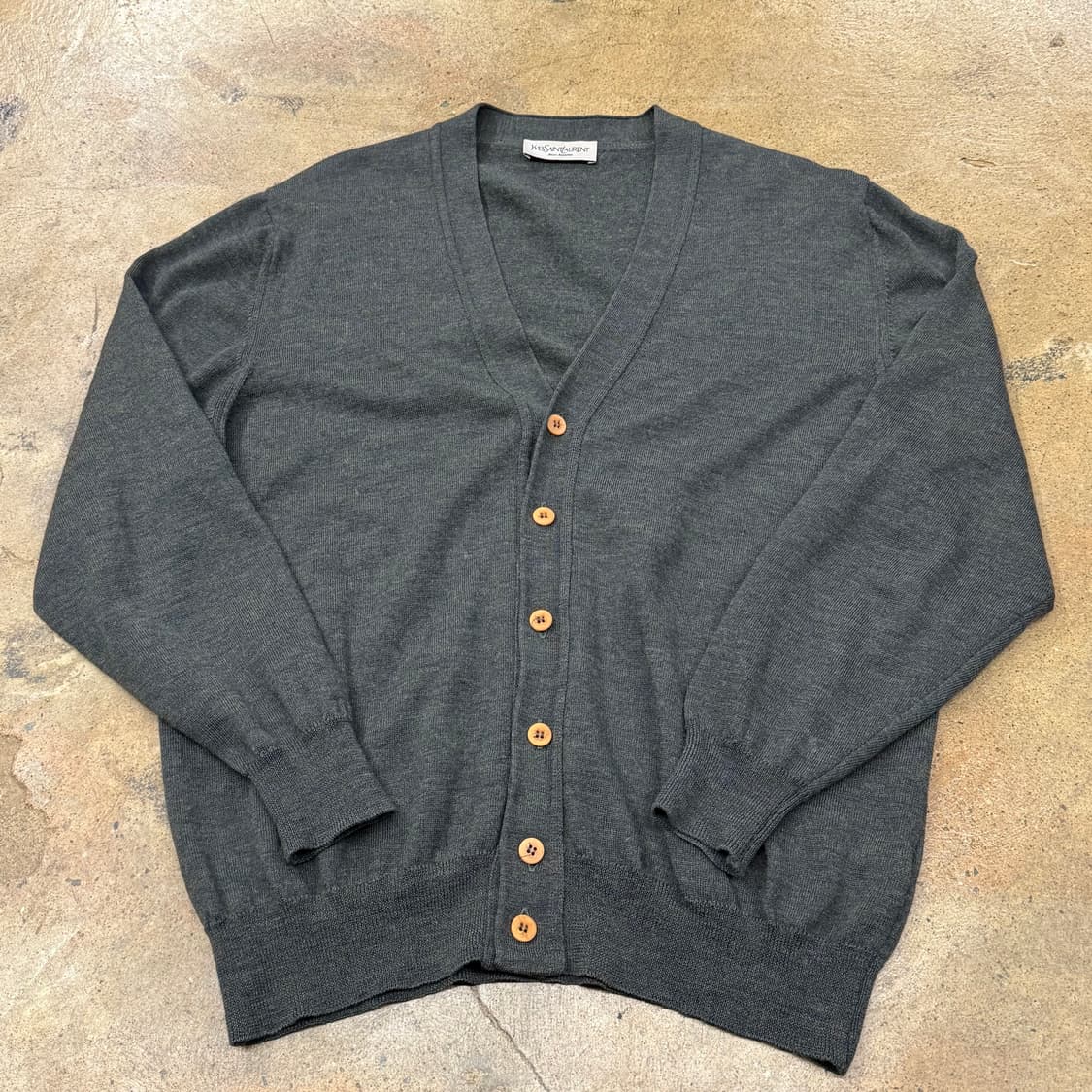 입생로랑 카키 그레이 니트 가디건  상품이미지2