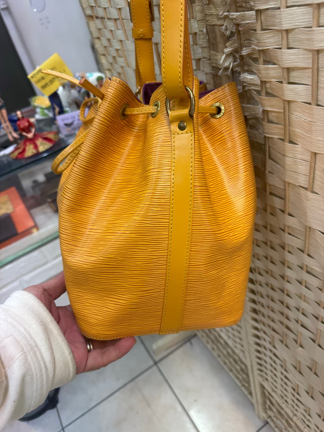 정품 루이비통 에삐 노에 팝니다 상품이미지3