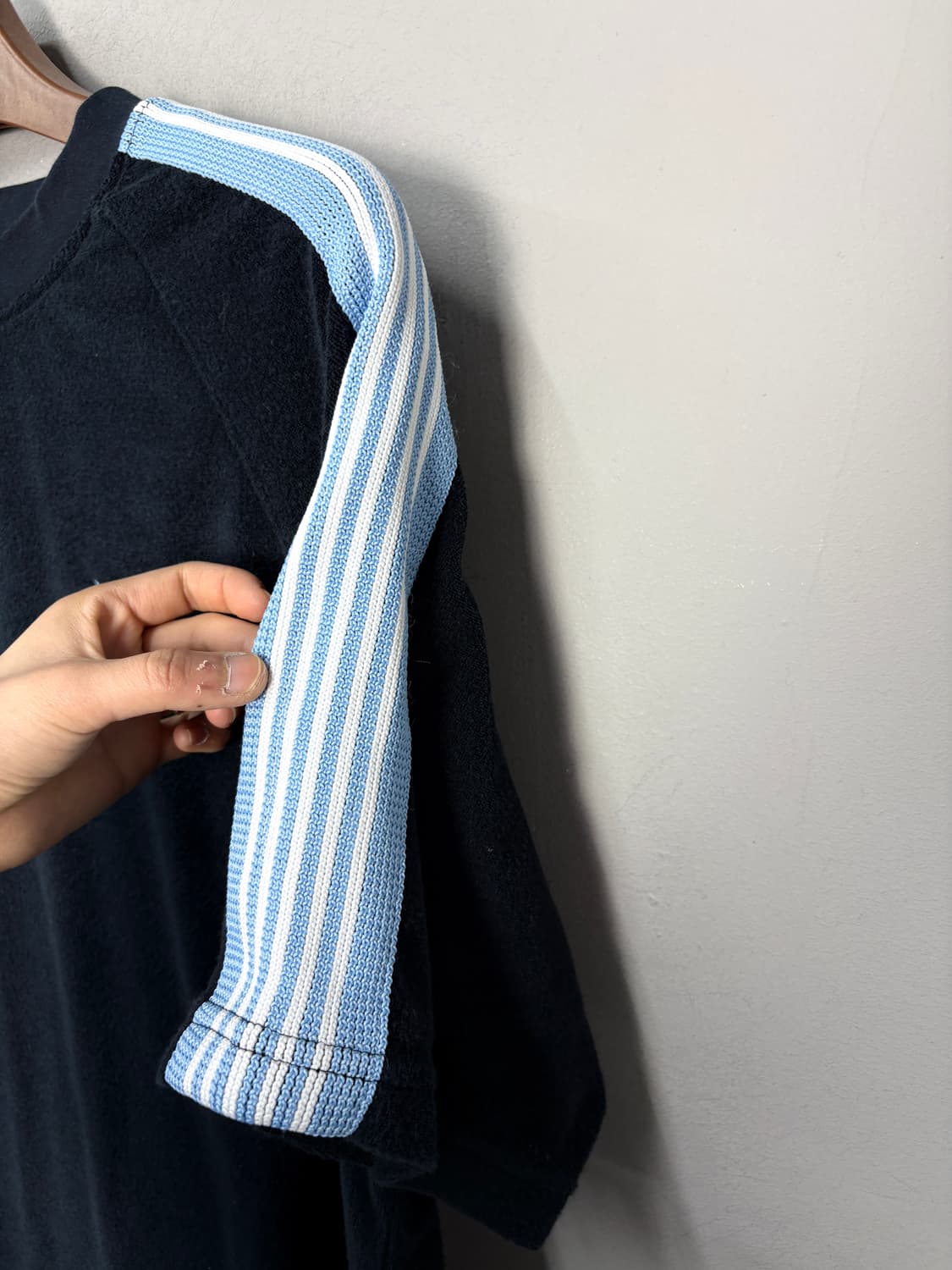 팔라스 X 니들스 24FW 타월링 블랙 반팔 A3816 상품이미지6