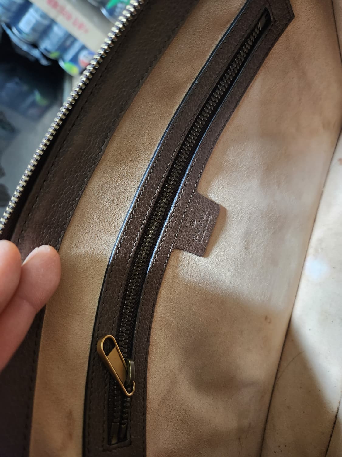 구찌 오피디아 GG 수프림 캔버스 포트폴리오 케이스 베이지 에보니 브라운 상품이미지5