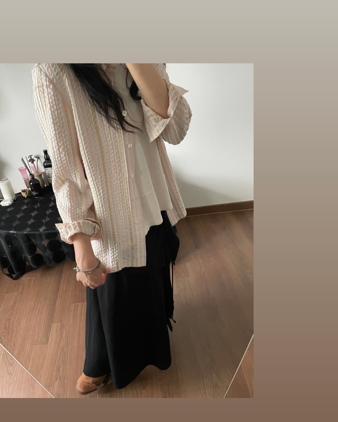 embossing stripe blouse 상품이미지10