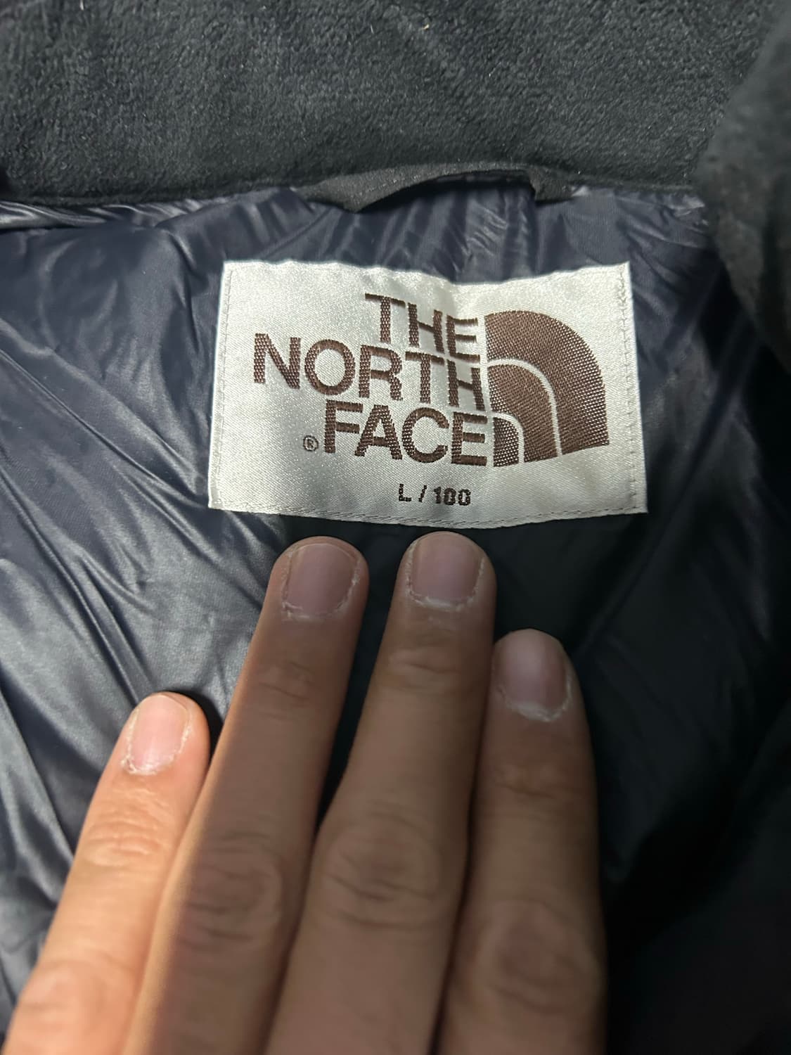 노스페이스 유광 패딩 상품이미지2