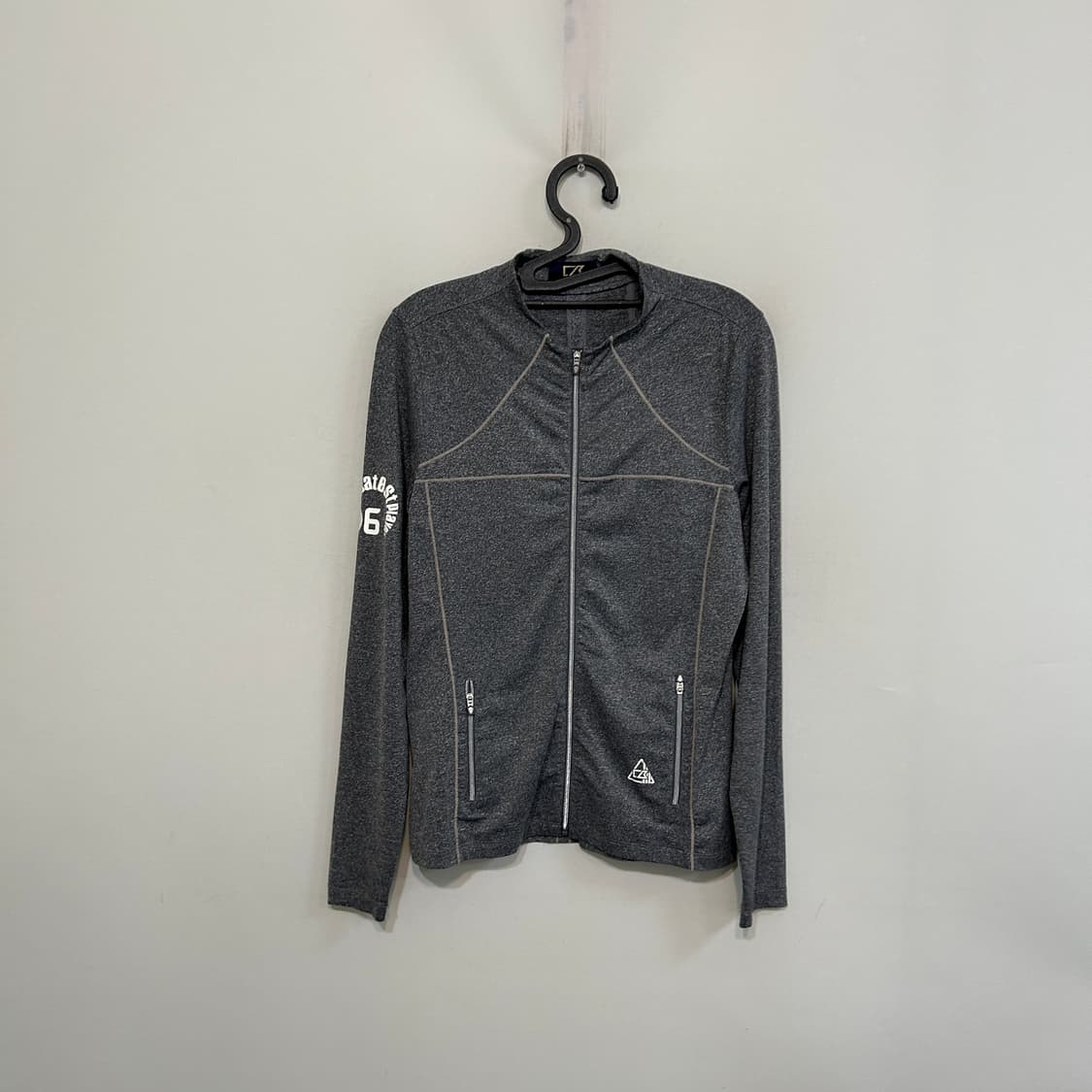 커터앤벅 여성 골프 집업 티셔츠 90 상품이미지1