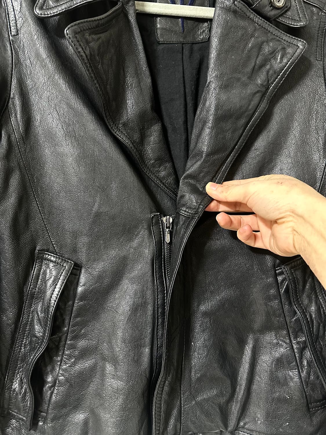 Goatskin Structured Lapel Leather Jacket 상품이미지3
