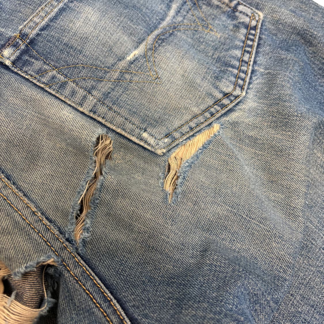 에드윈 505 오렌지 탭 데미지 컷오프 스트레이트 데님 팬츠 상품이미지7