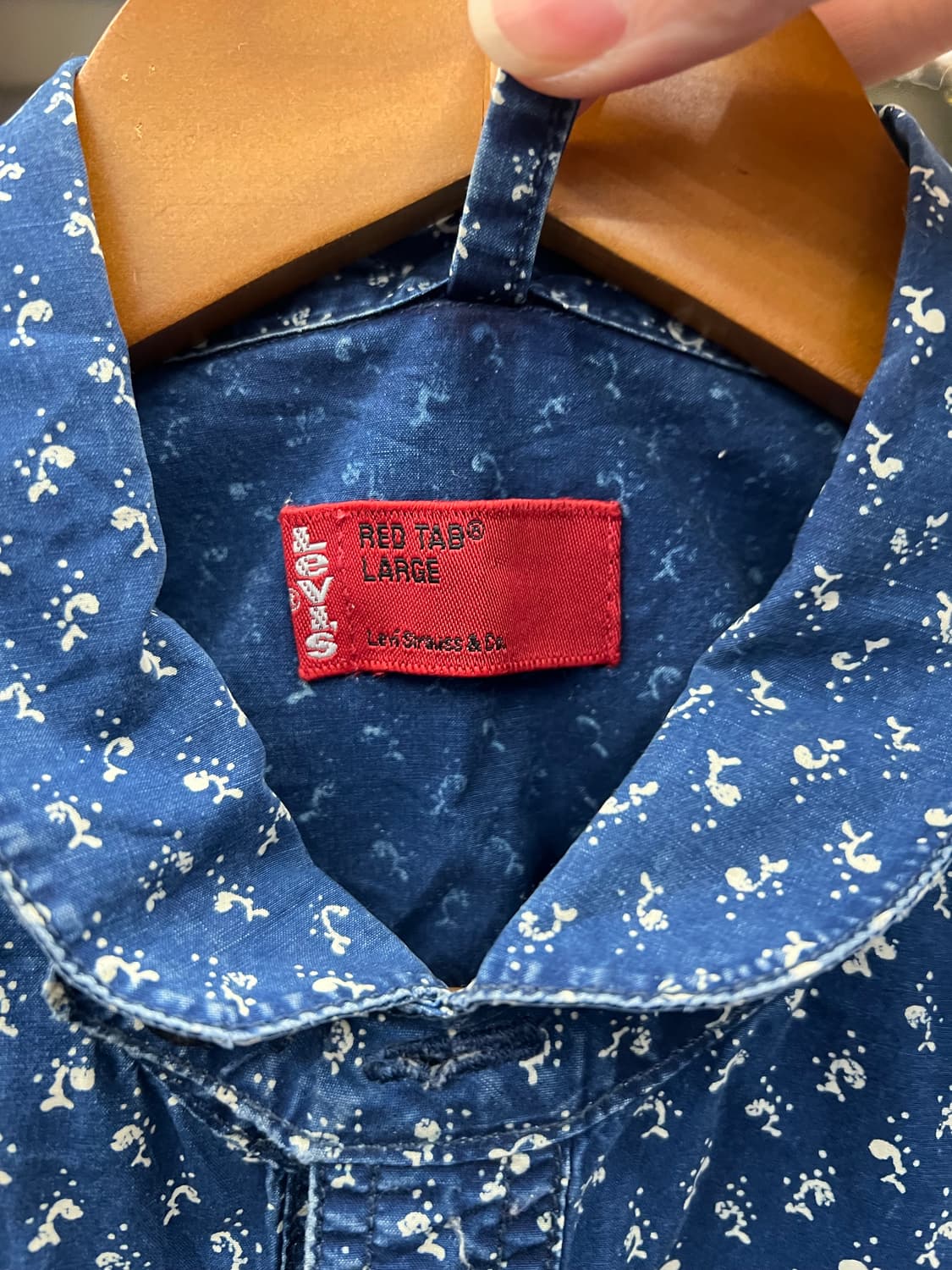 Levi’s Red Tab Printed Denim Shirt 상품이미지4