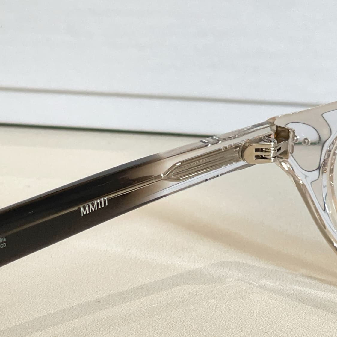 젠틀 몬스터 x 메종 마르지엘라 MM111 반투명 클리어
 상품이미지2