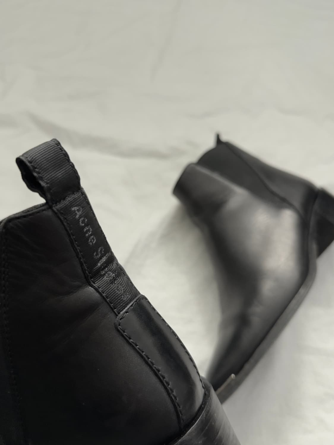 아크네 스튜디오 젠슨 메탈 팁 토 앵클부츠 상품이미지5