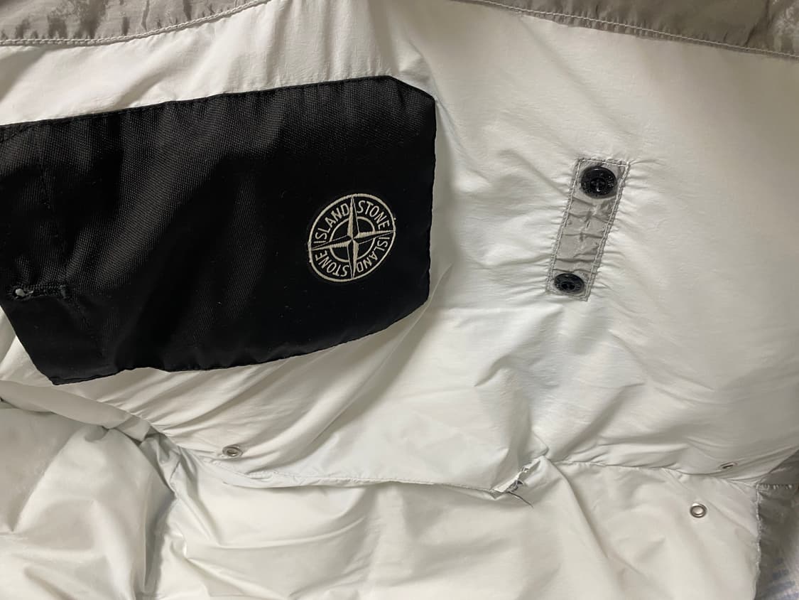 스톤아일랜드 나일론메탈 22fw 실버 L 상품이미지3