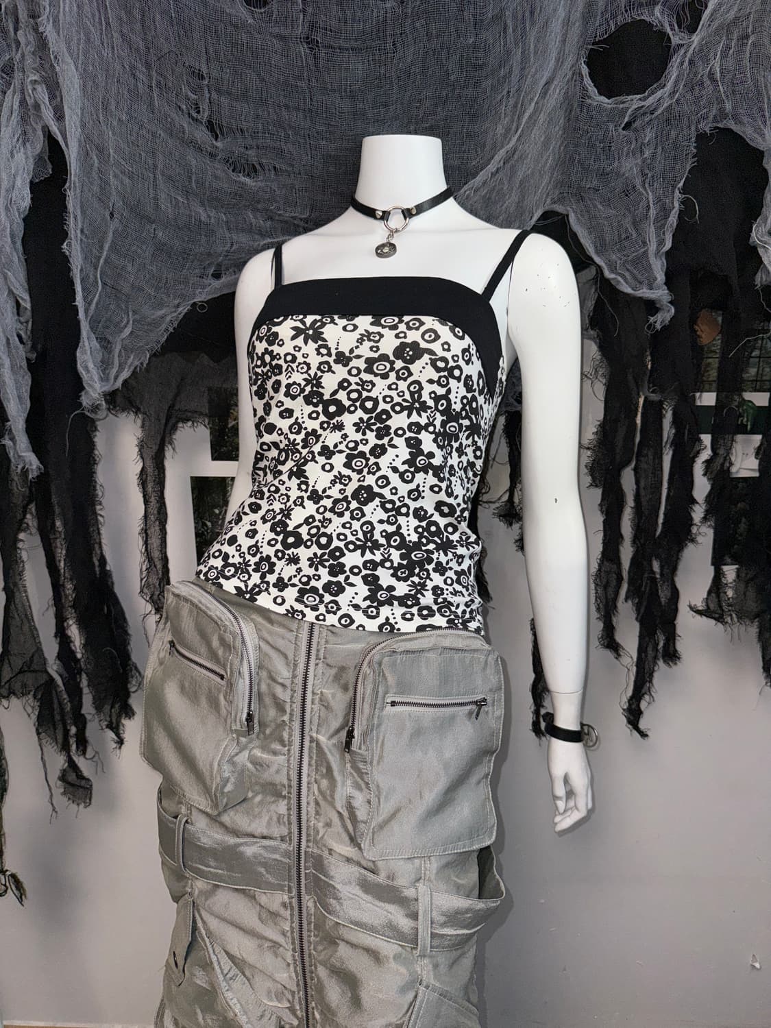 Black & white floral cotton sleeveless 상품이미지2