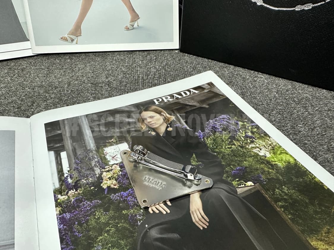 샤넬 사각 핸드메이드 헤어핀 블랙 (1ps) 상품이미지4