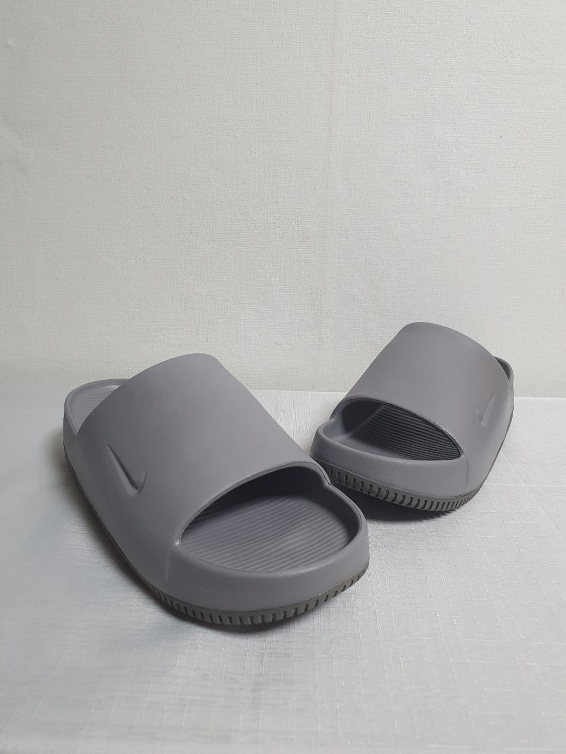 택포가 270mm 나이키 캄 슬라이드 그레이 슬리퍼 상품이미지2