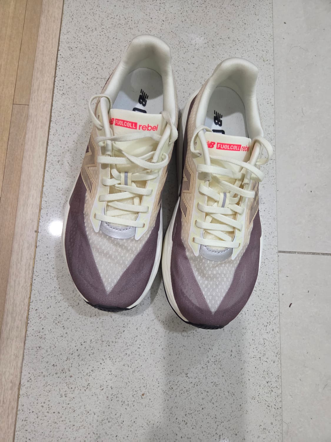 뉴발란스 레벨v5 D 270 사이즈 상품이미지1