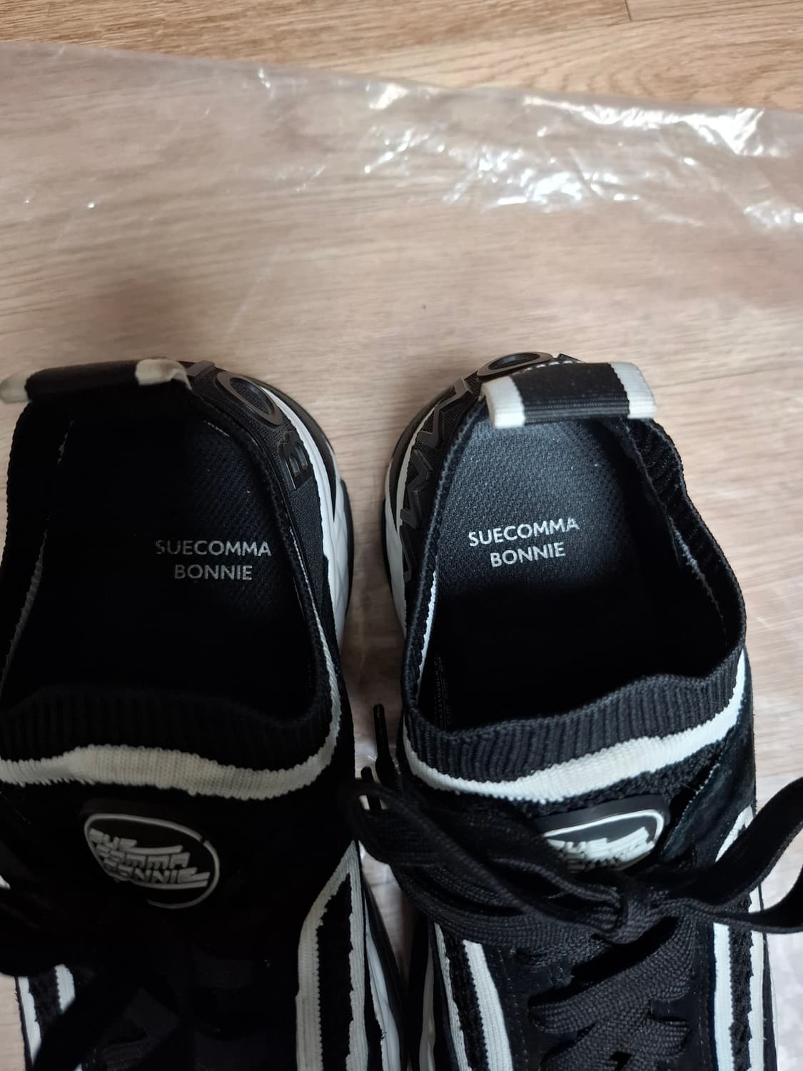 슈콤마보니 니트 스니커즈 240 상품이미지5