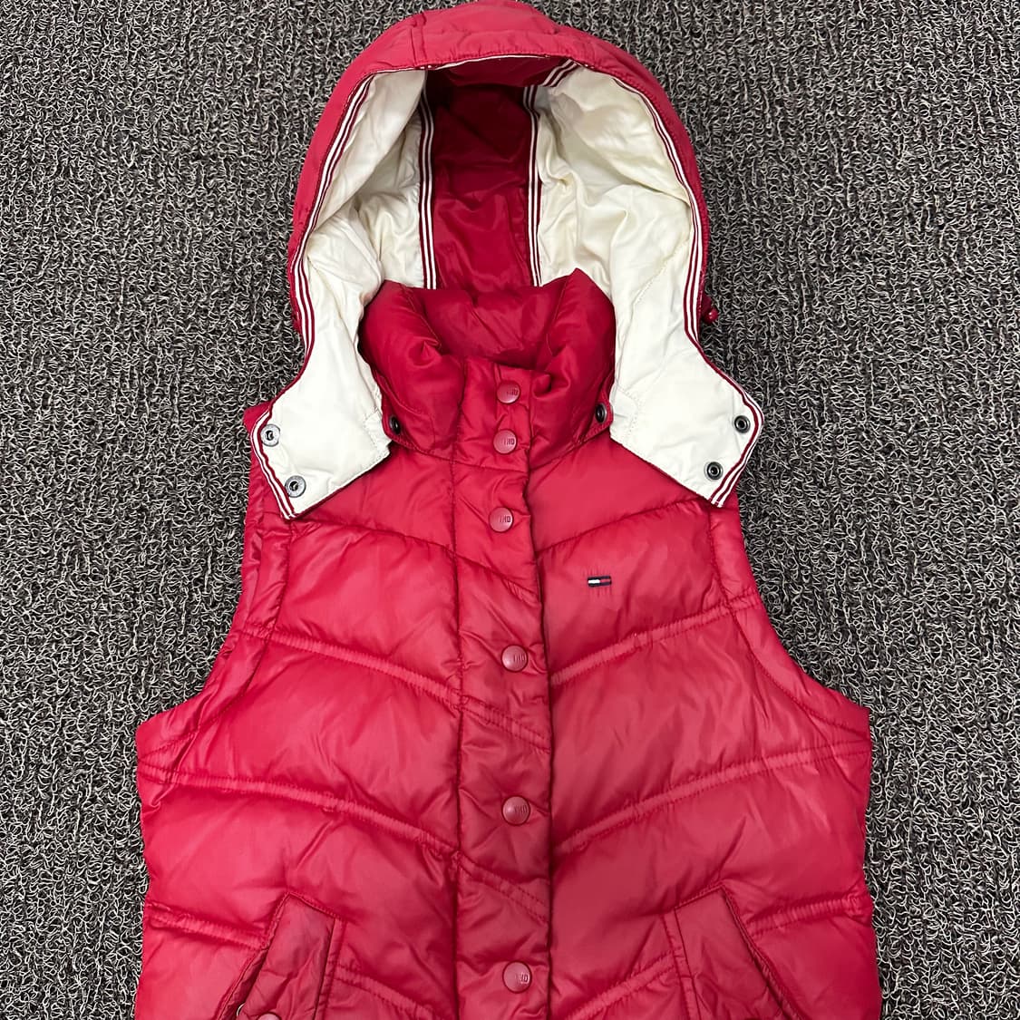 타미힐피거 여성 덕다운 패딩 조끼 레드 XS 상품이미지2