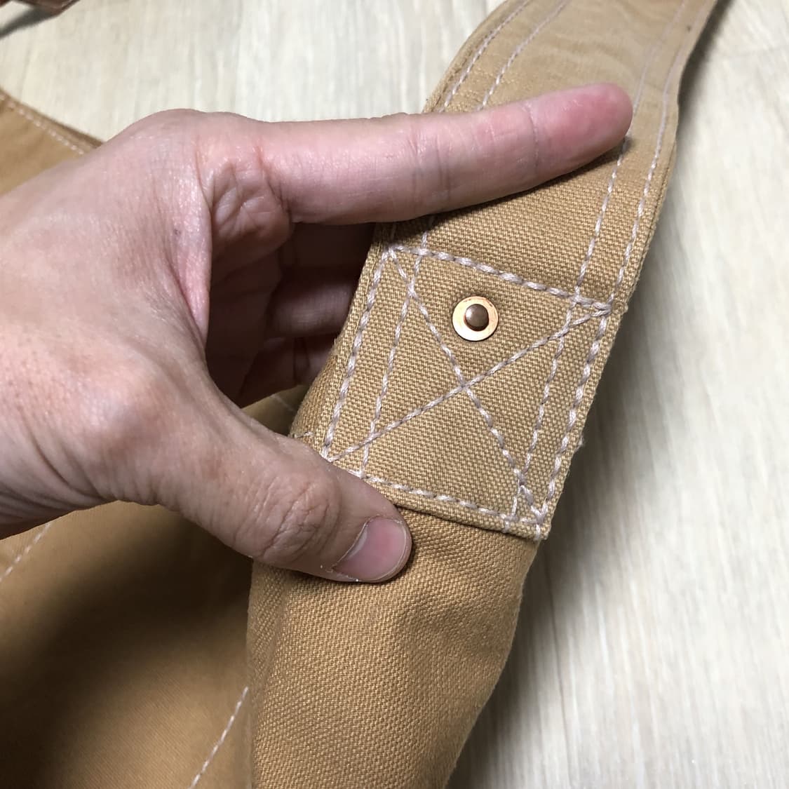 (ONE SIZE) 칼하트 Carhartt 리워크 캔버스 크로스백 카멜 상품이미지8