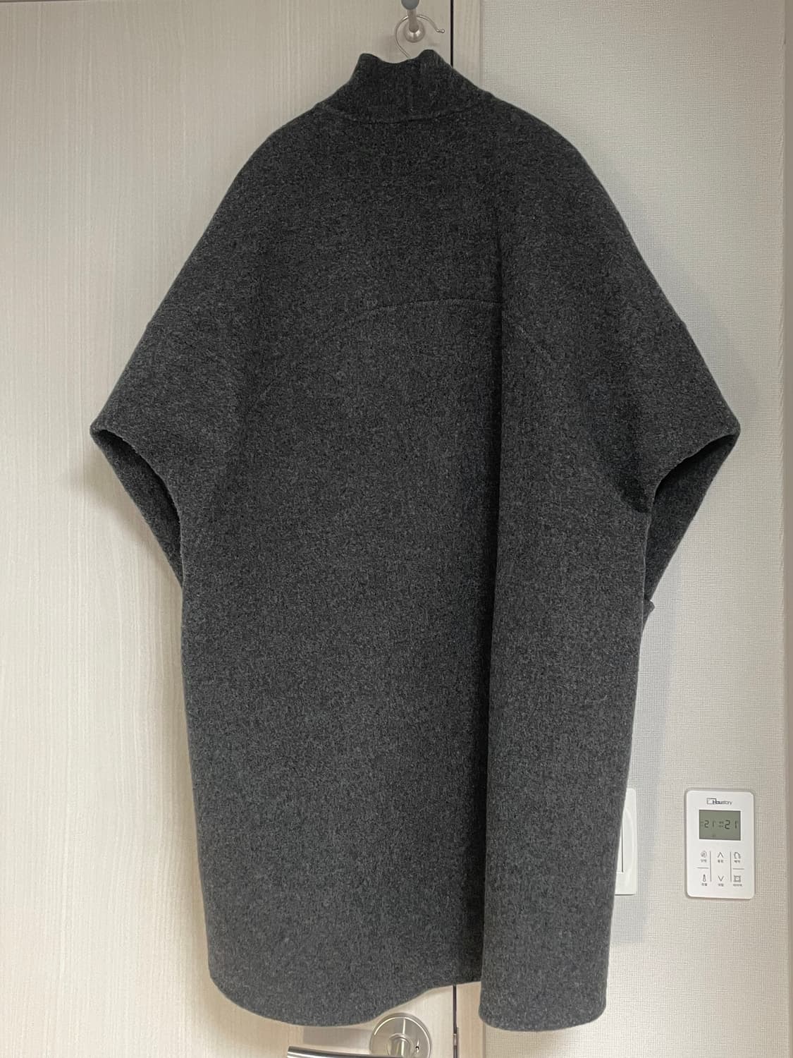 이세이미야케 리버시블 울 코트 상품이미지4