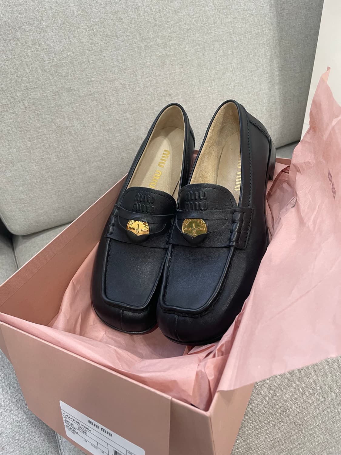 미우미우 페니로퍼 써클로고 37 상품이미지2