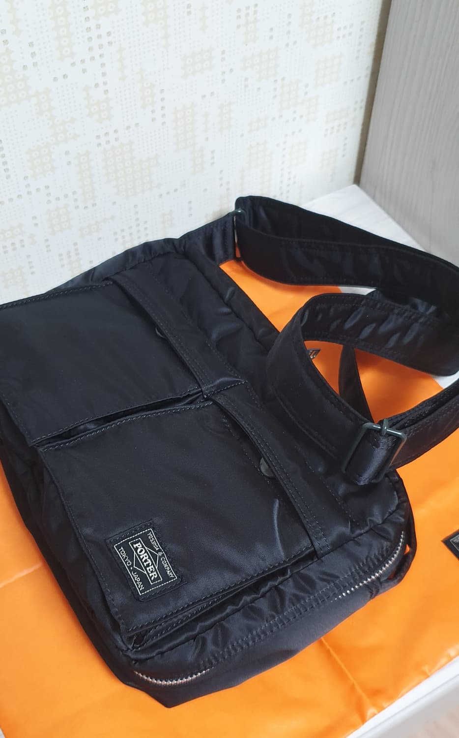 요시다 포터 탱커 숄더백 스몰 블랙 판매 상품이미지1