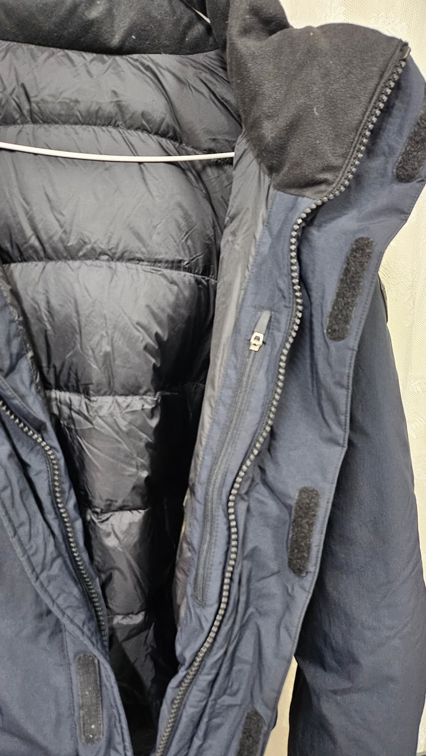 코오롱스포츠   블랙 패딩 점퍼  상품이미지10