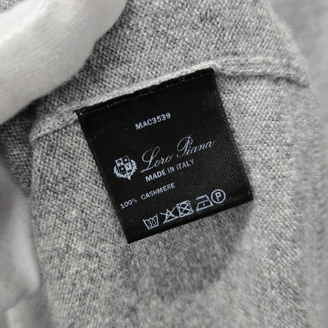 로로피아나 캐시미어 니트 60사이즈 상품이미지5