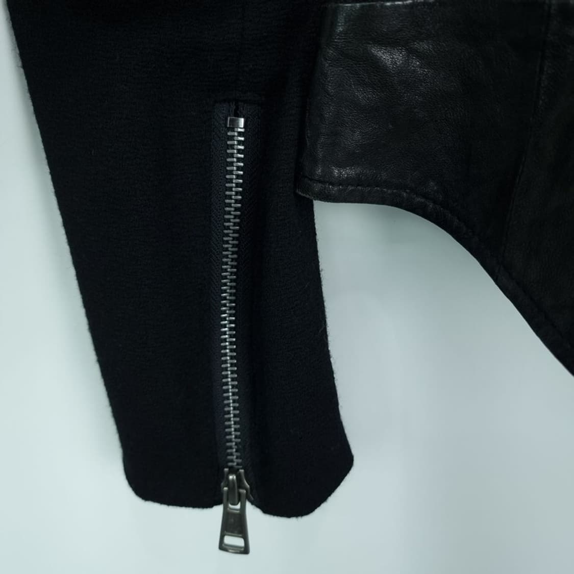 [한섬 시스템] 리얼 램스킨 양가죽 니트 슬리브 레더 자켓 M17225 상품이미지6