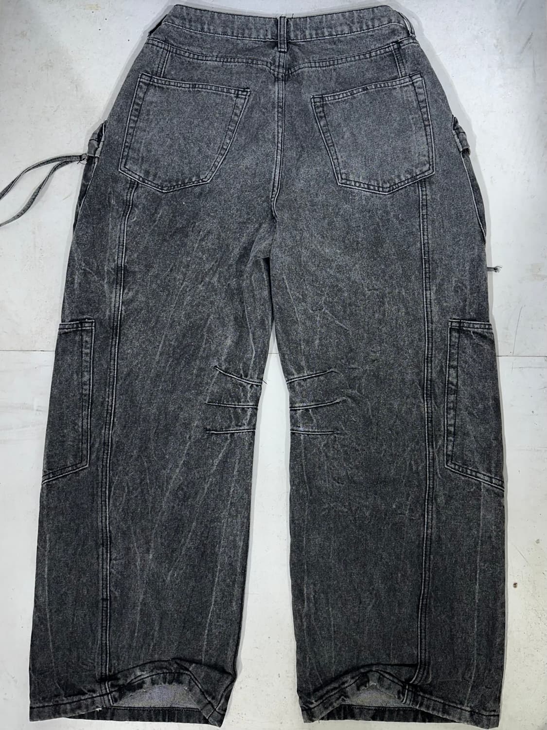 Ripen 빈티지 흑청 워싱 멀티 포켓 유틸리티 와이드 카고 데님 팬츠  상품이미지5