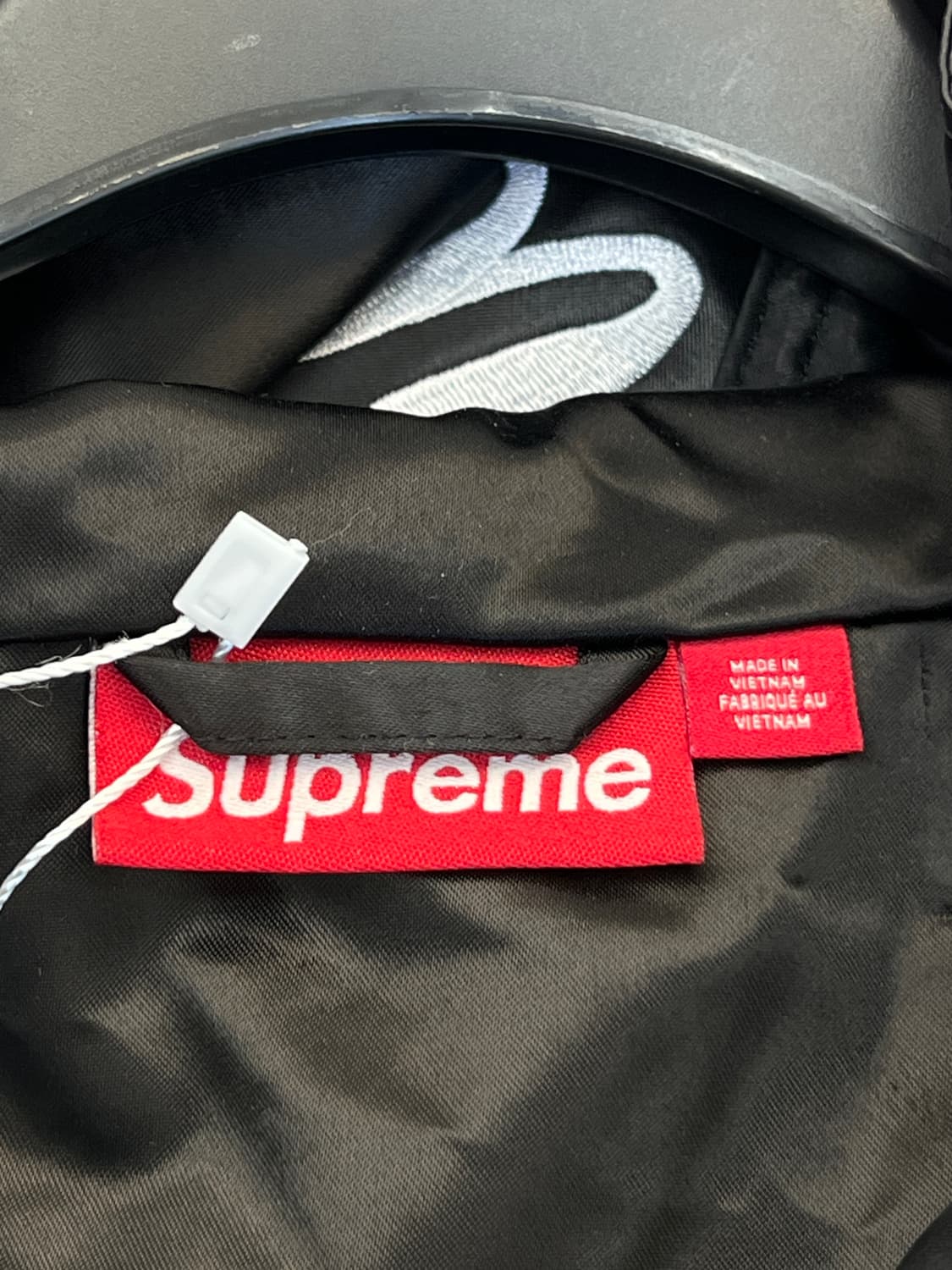 슈프림 24SS 사틴 후드 트랙 자켓 상품이미지6