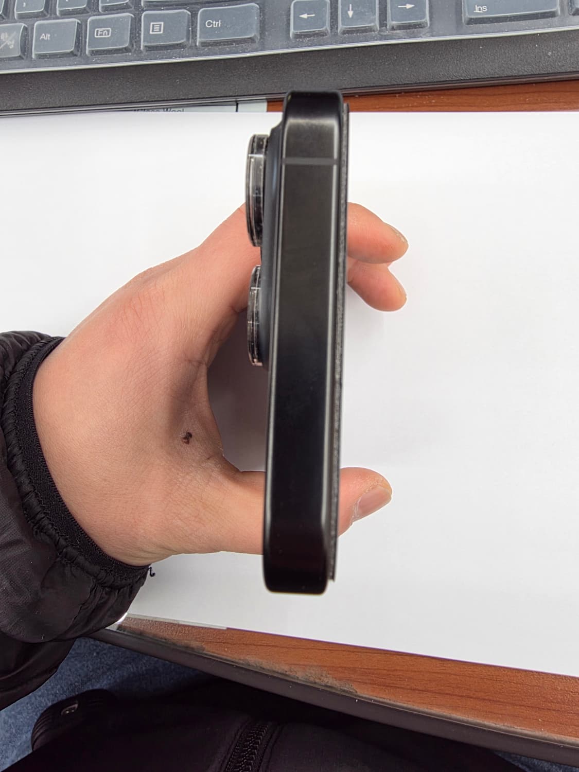 아이폰16pro 1tb 블랙티타늄 상품이미지6