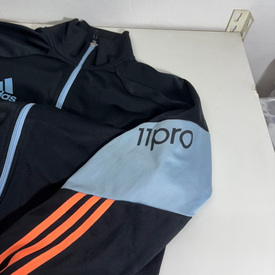 110 XXL 아디다스풋볼 블랙 11PRO 축구트랩탑 집업져지 상품이미지3