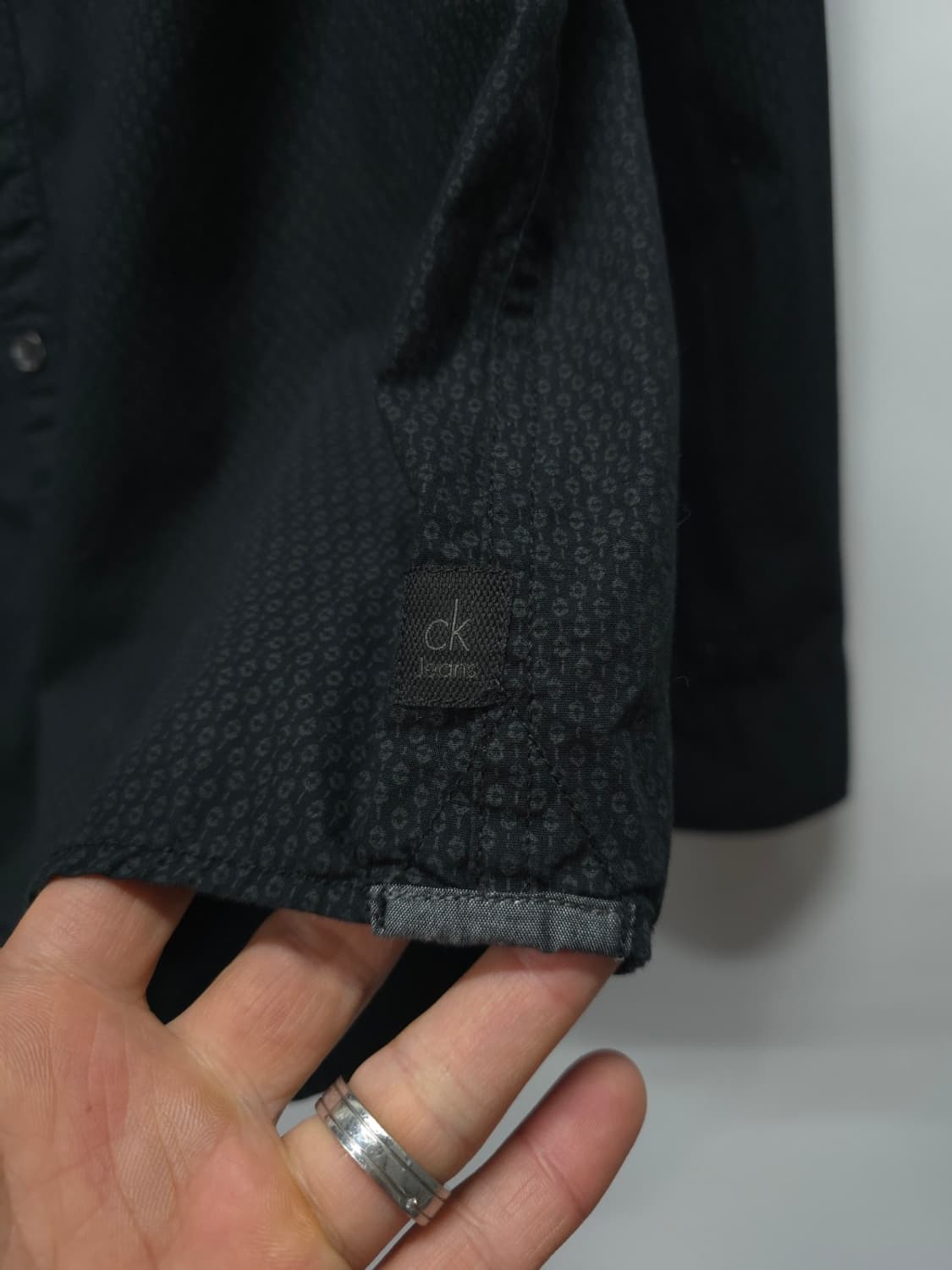 켈빈클라인 블랙 미니 패턴 셔츠 (100) 상품이미지6