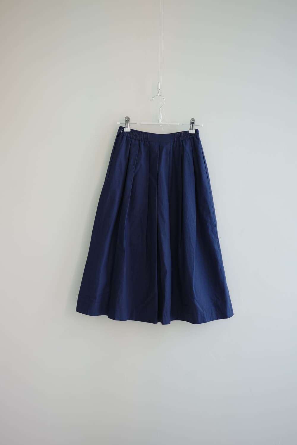 liberty house   • 네이비 핀턱 스커트 상품이미지4