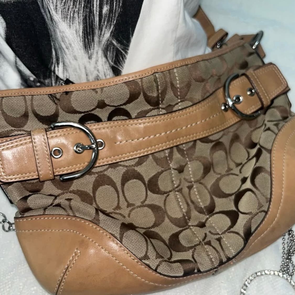 Coach 브라운 크로스백 상품이미지2