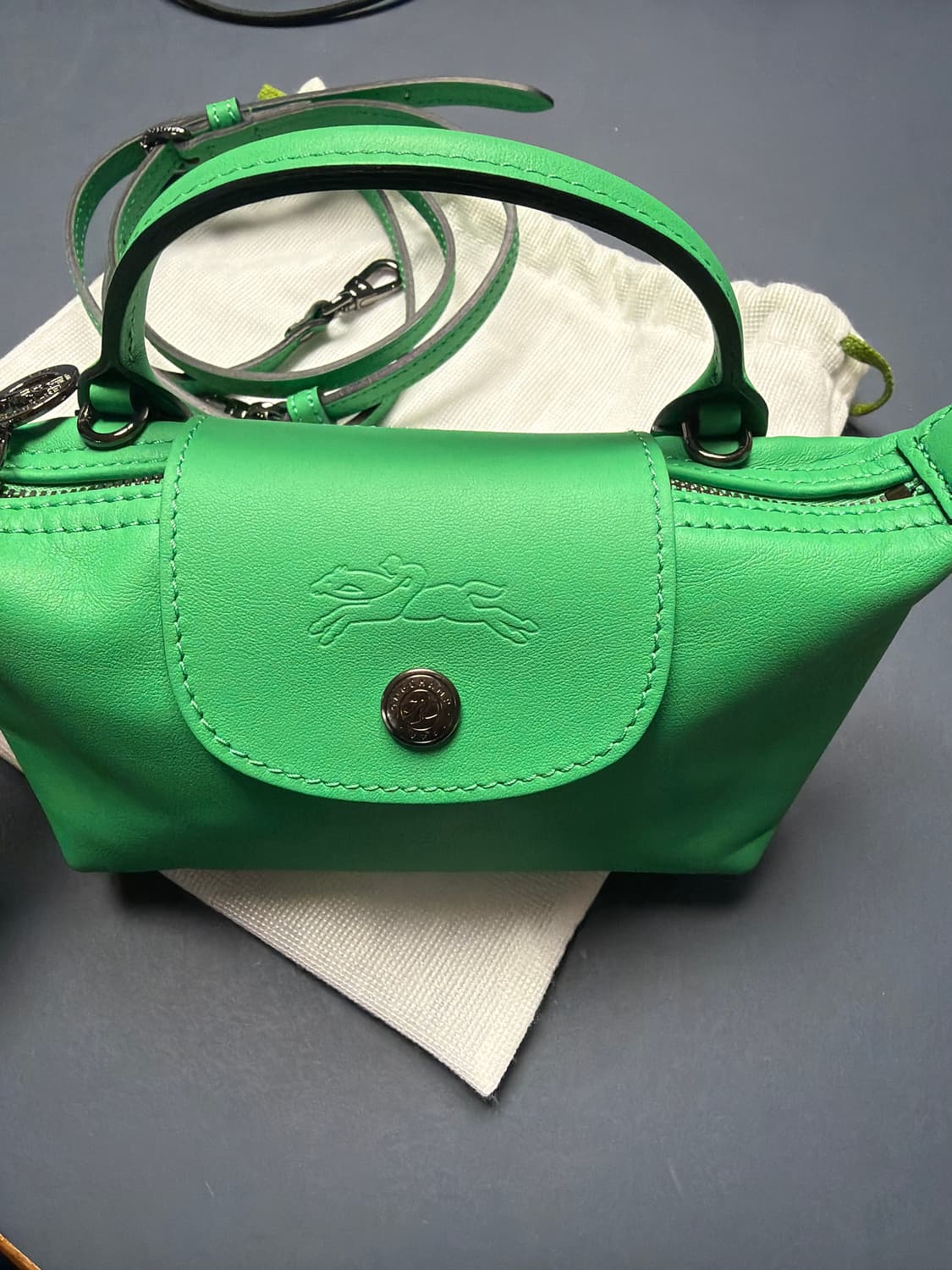 롱샴 미니 가죽 크로스백 한국에 없는 컬러 상품이미지1