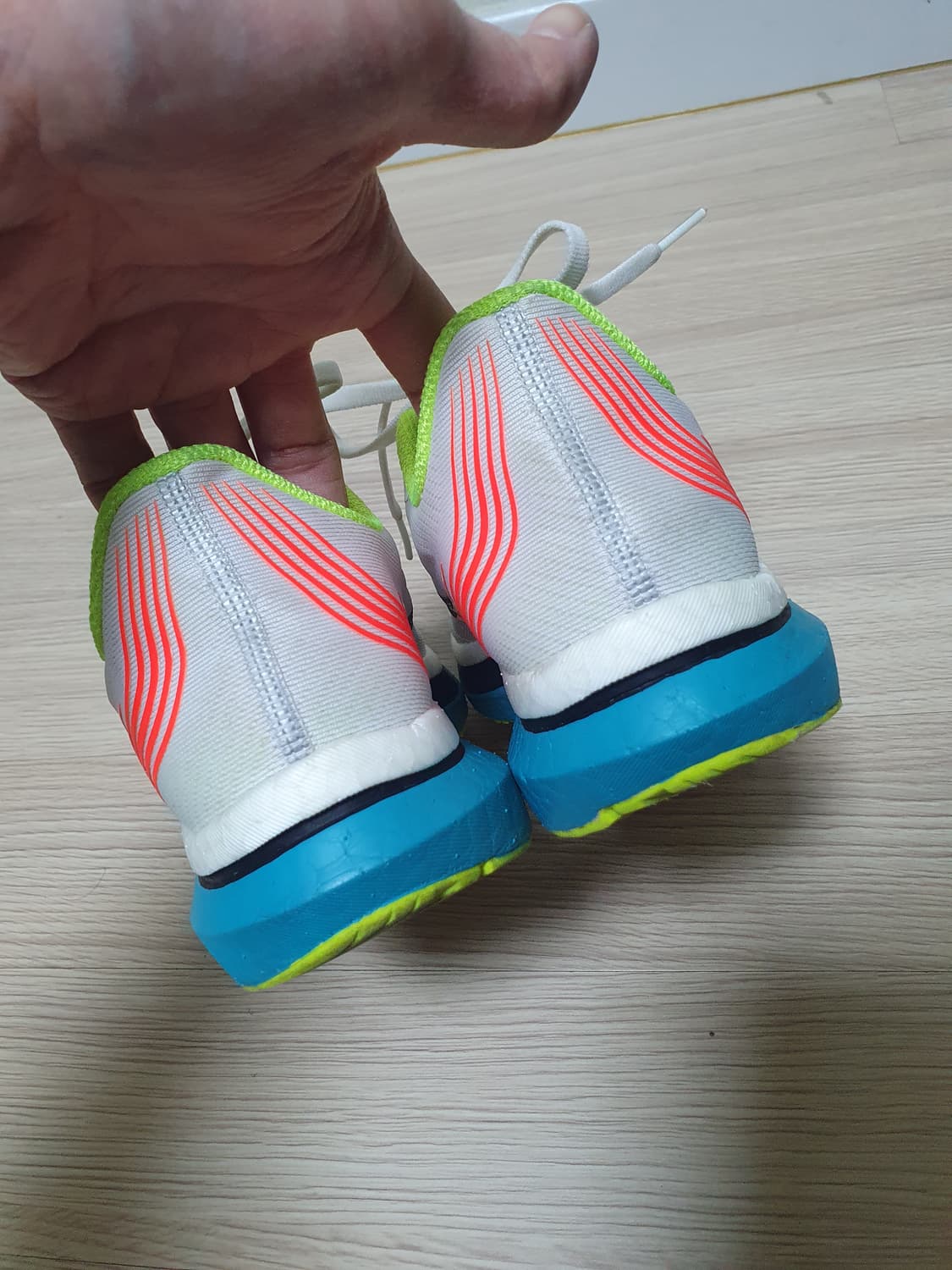 써코니 엔돌핀 프로 러닝화 255 상품이미지6