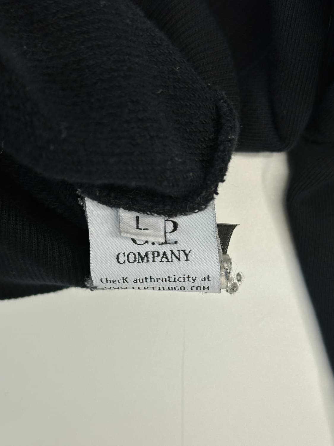 CP컴퍼니 렌즈 맨투맨 L 상품이미지4