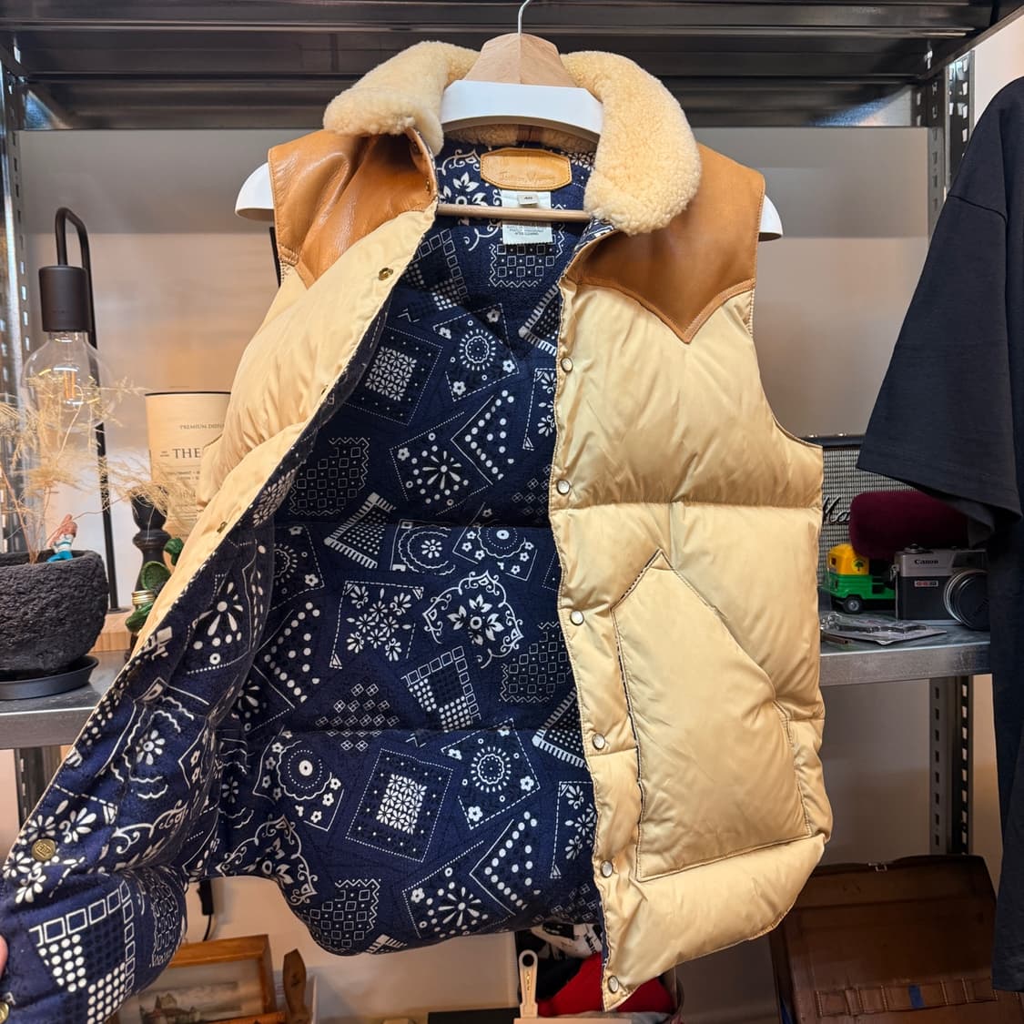 록키마운틴 페더베드 X DUFFERS CHRISTY 다운베스트 40 상품이미지5