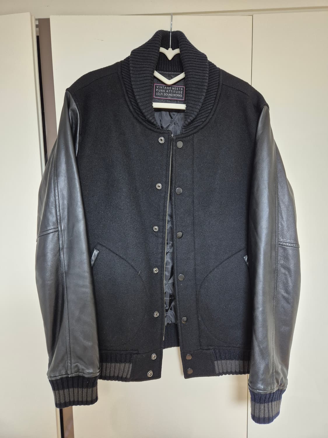 Lofi Varsity Jacket (울/양가죽) 상품이미지1