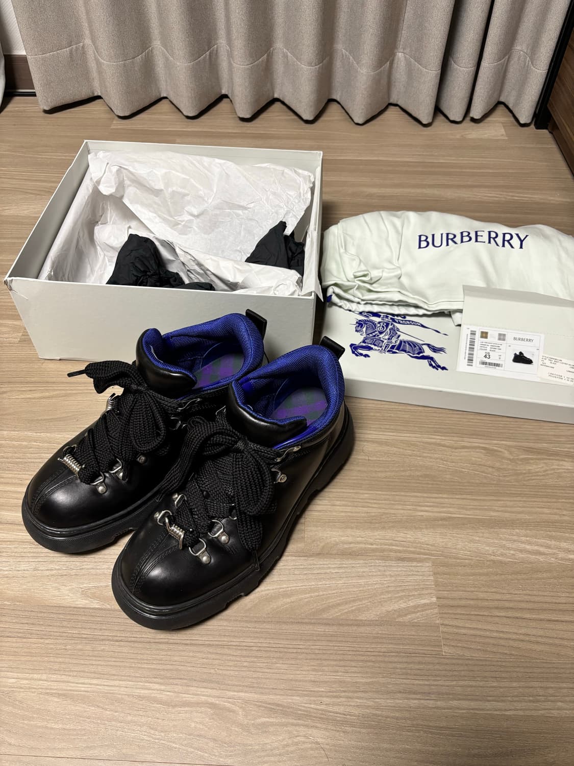 43 버버리 트렉 부츠 상품이미지1