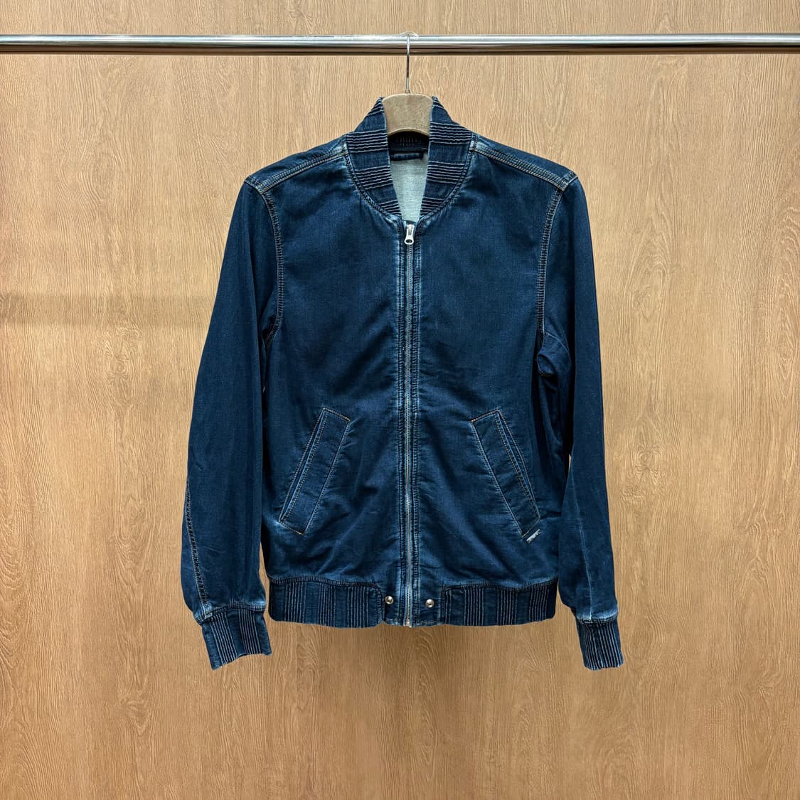 디젤 코튼 집업 자켓 데님 스티치 시보리 커프스 워싱 디테일 빈티지 블루 상품이미지2