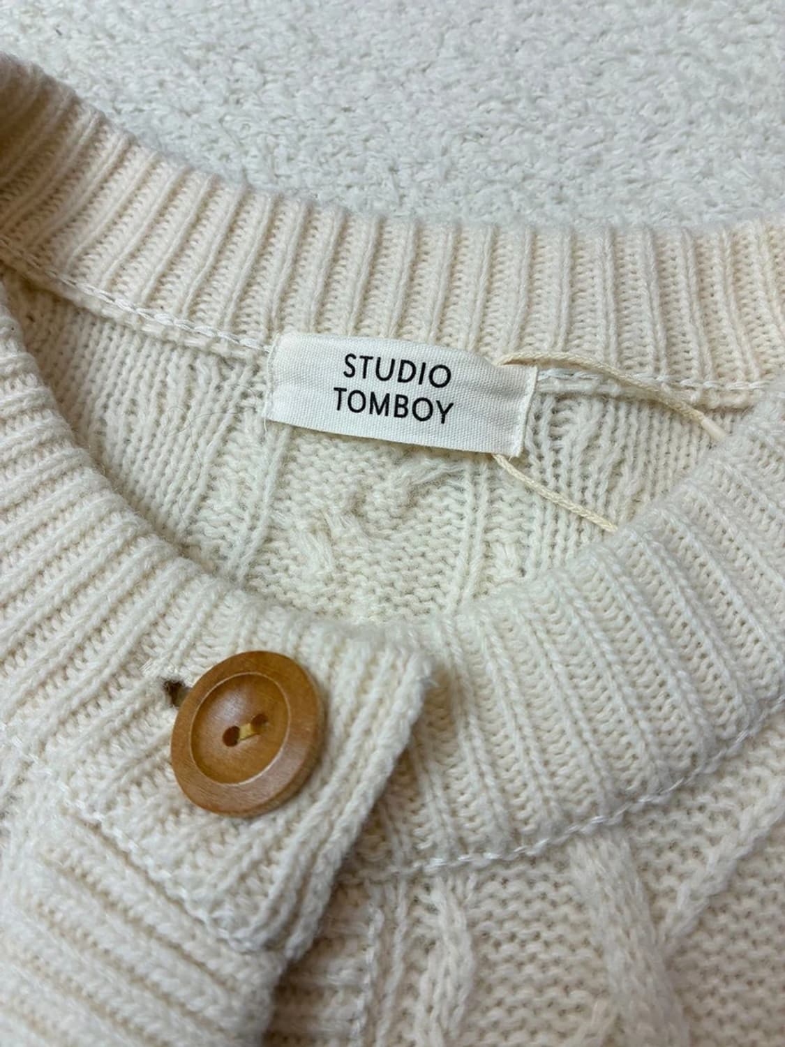 스튜디오톰보이 22FW 트위스트 울 니트 베스트 PN5922 상품이미지6